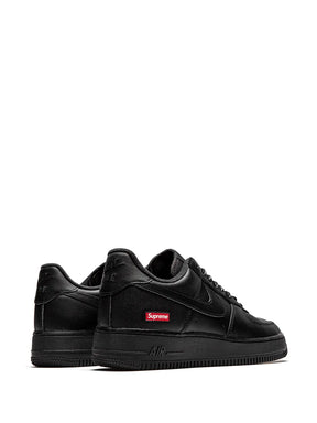 Tênis x Supreme Air Force 1 Low