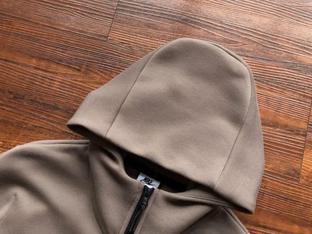 Nike Tech Fleece Beige