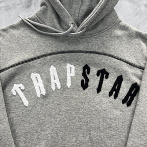 Conjunto Trapstar Split Arch Cinza