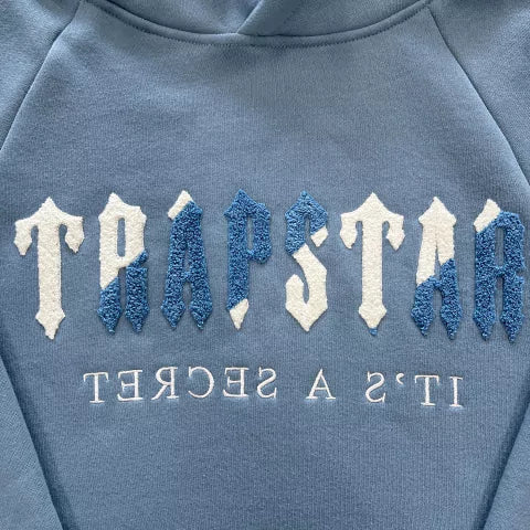Conjunto Trapstar Chenille Decoded Azul Bebê
