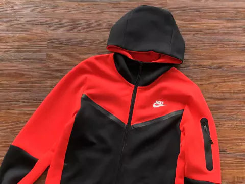Nike Tech Fleece Vermelho/Preto